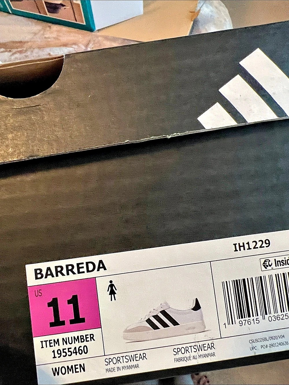 adidas Barreda Women's Sneakers White & Black US 11 New